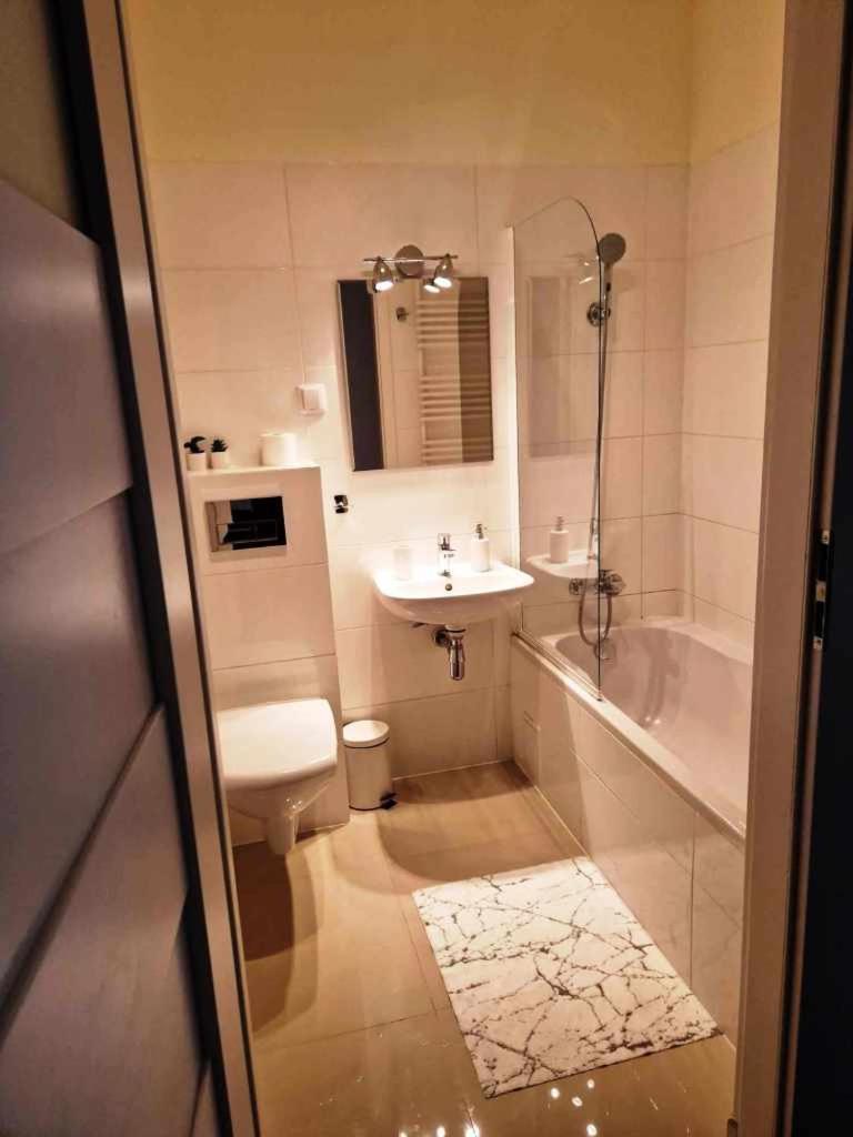 Great Apart Kabaty Warsaw Luaran gambar